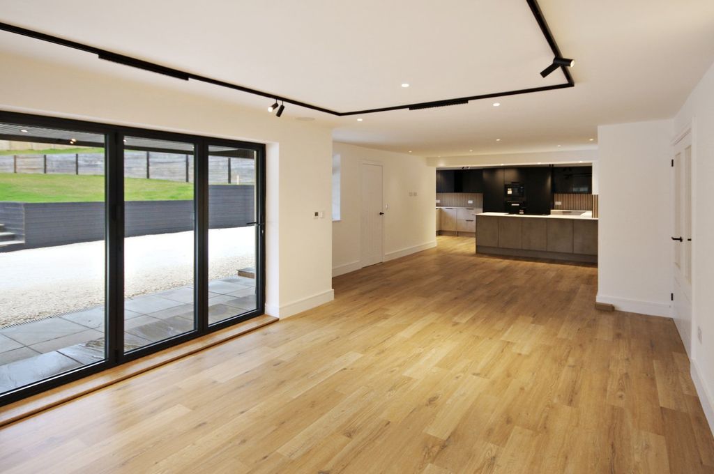 Additional image 12 of 5 bed detached house for saleTurners Hill Road, East Grinstead RH19