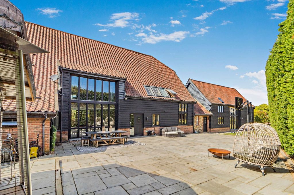 Property photo 1 of 21 Picture No. 04