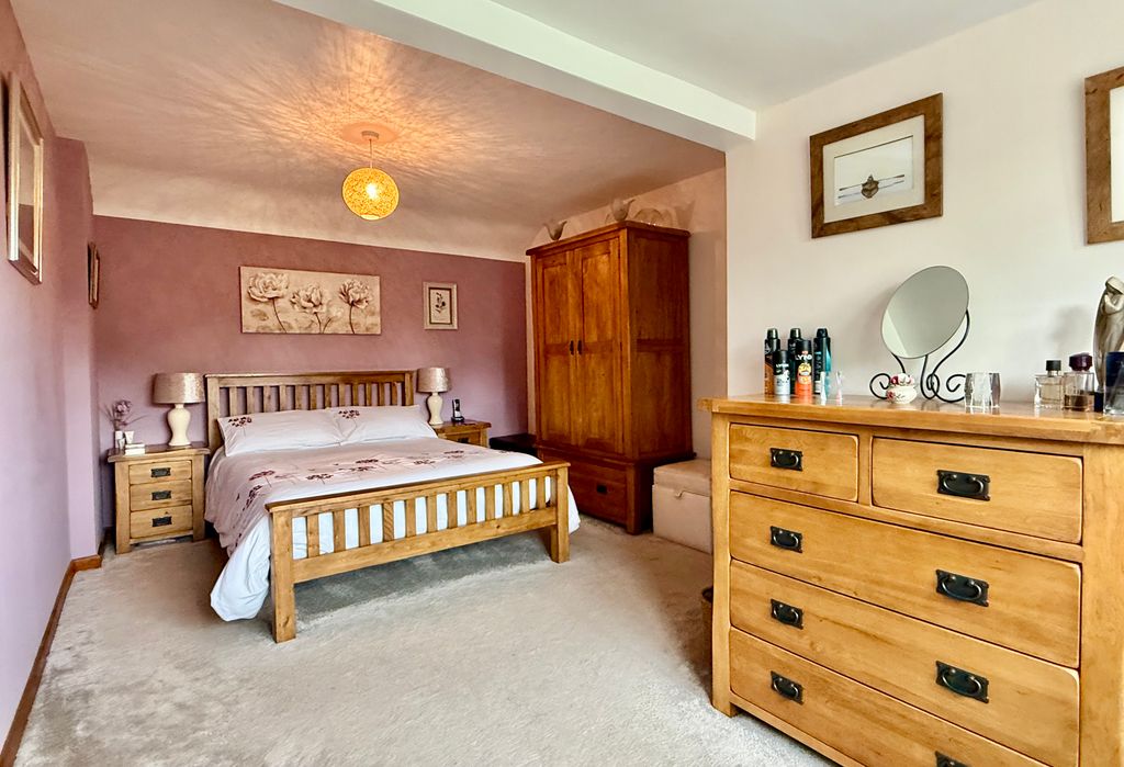 Property photo 3 of 23 Img_4408