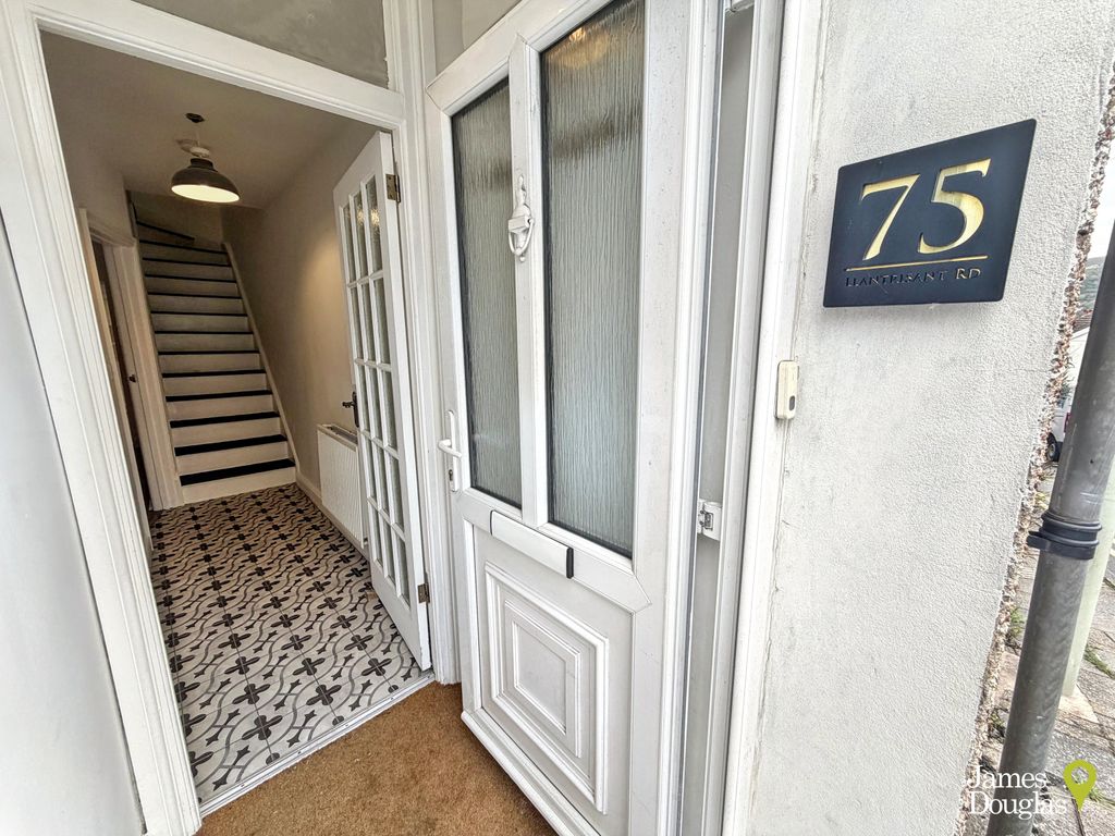 Property photo 3 of 20 Ep1