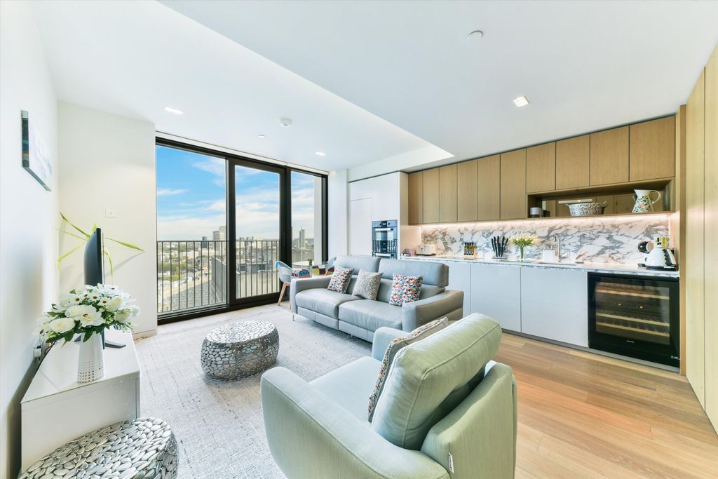 Property photo 2 of 9 Image