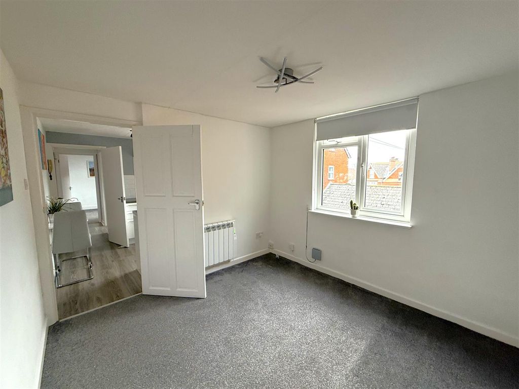 Property photo 3 of 10 2.Jpeg