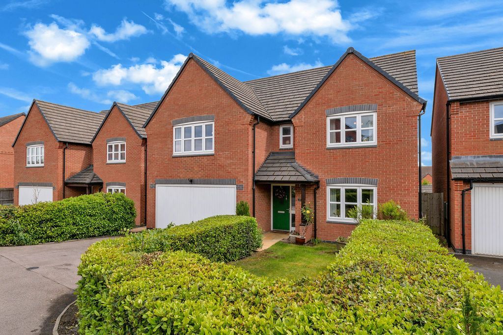 Property photo 1 of 34