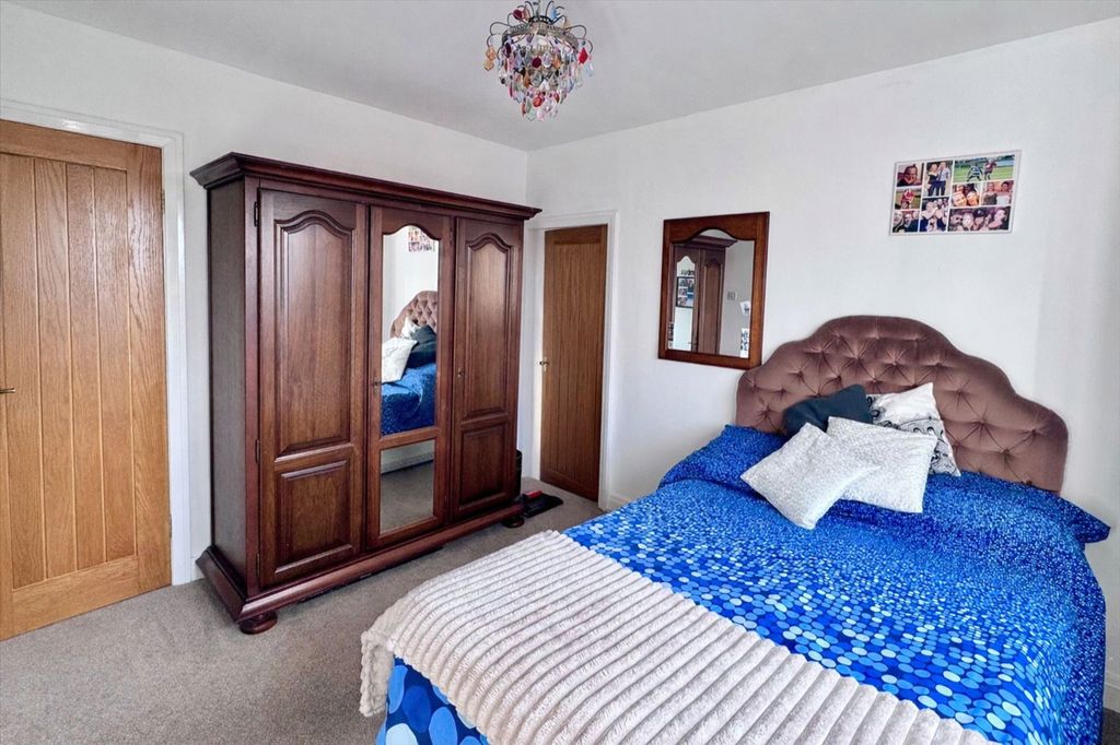 Additional image 21 of 5 bed detached house for saleHaywards Close, Glossop SK13