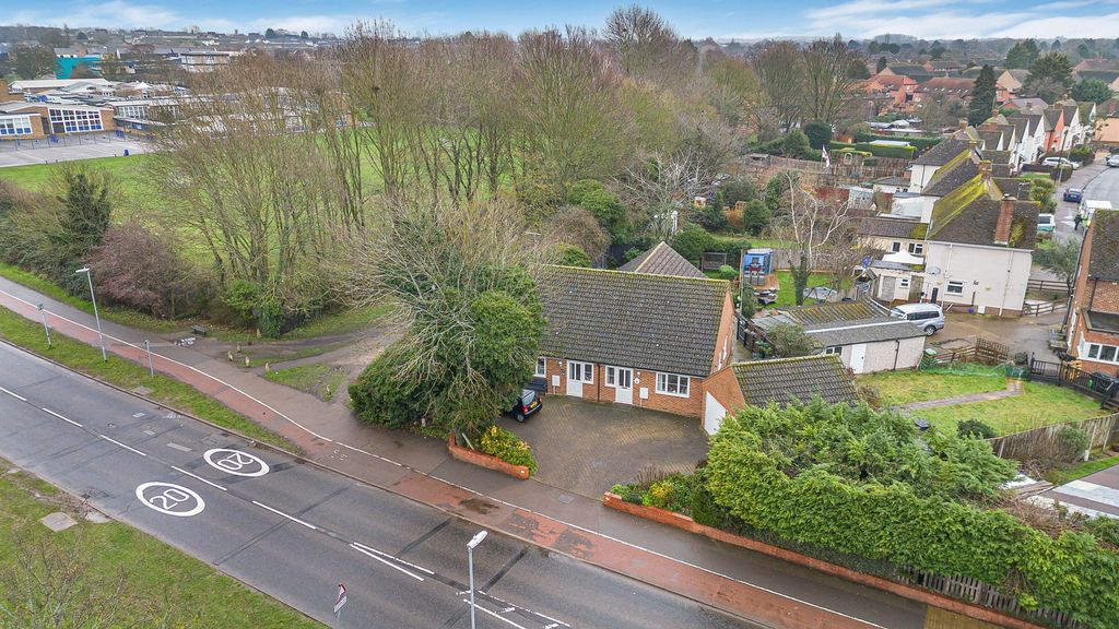 Property photo 1 of 19