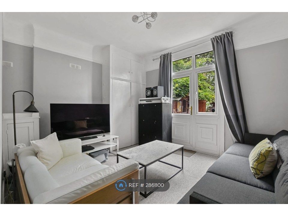 Property photo 2 of 9 Living Room