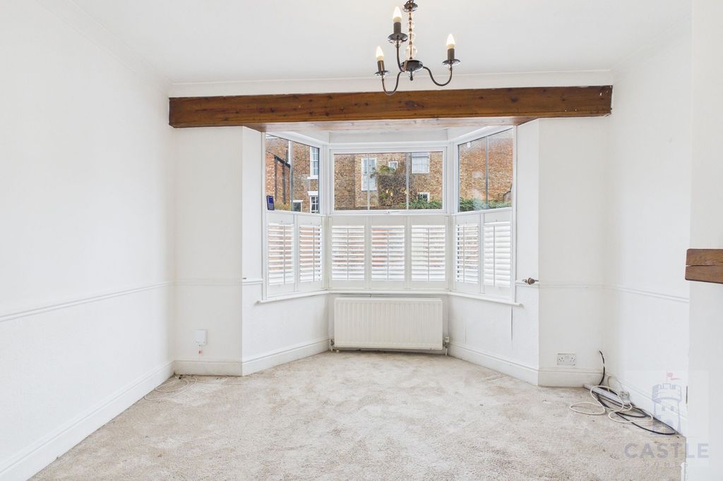 Property photo 2 of 23 Living Room