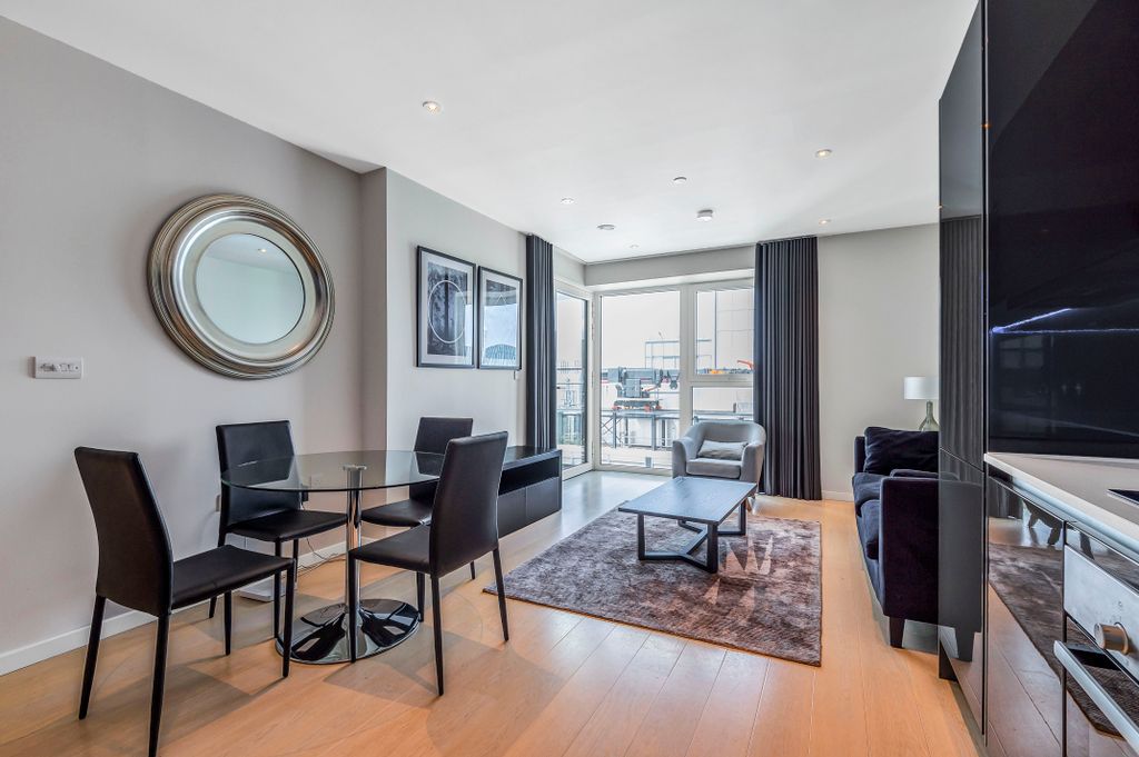 Property photo 3 of 9 746475 (2)