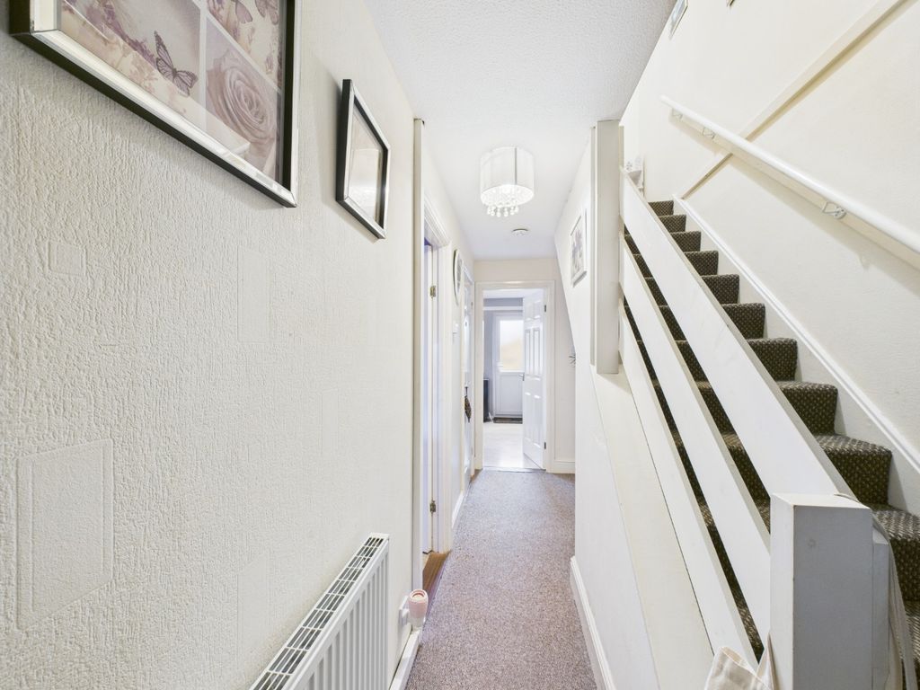 Property photo 3 of 13 4618266