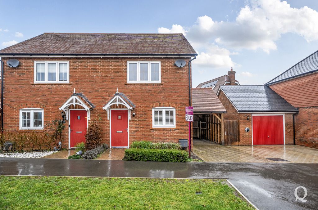 Property photo 1 of 23 Bc5ee233-F9B3-495...