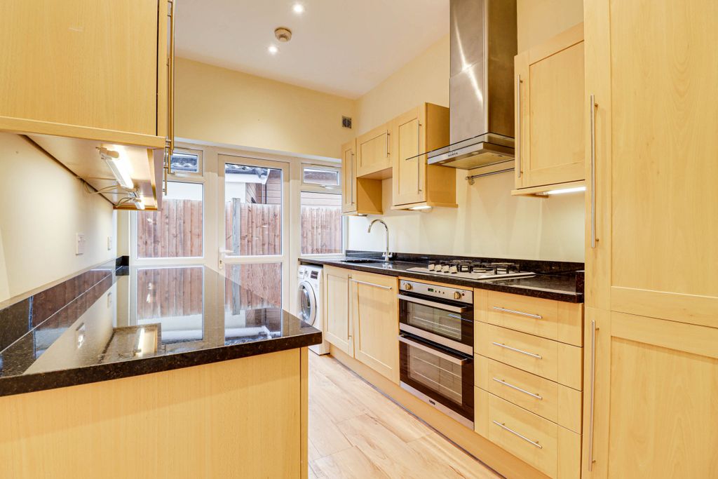 Property photo 3 of 15 Kitchen