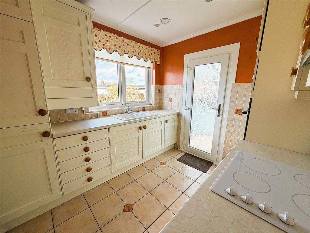 Property photo 3 of 11 8.Jpg