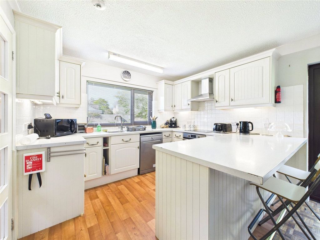 Property photo 3 of 20 Picture No. 04