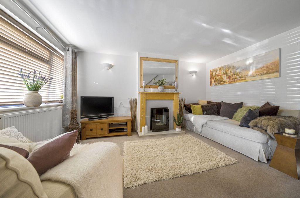 Property photo 2 of 17 Picture No. 03