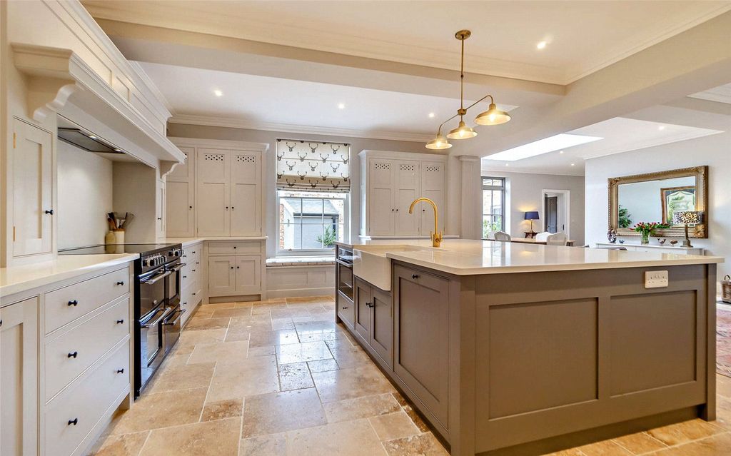 Property photo 2 of 32 Kitchen