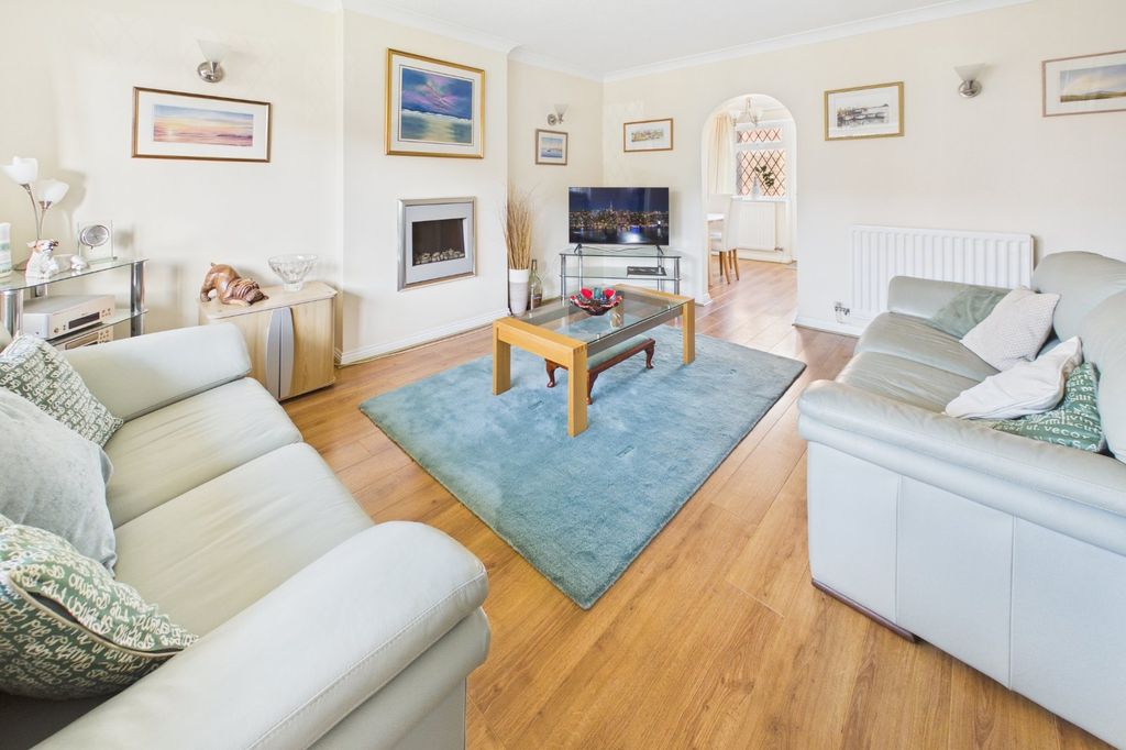 Property photo 2 of 12 Living Room