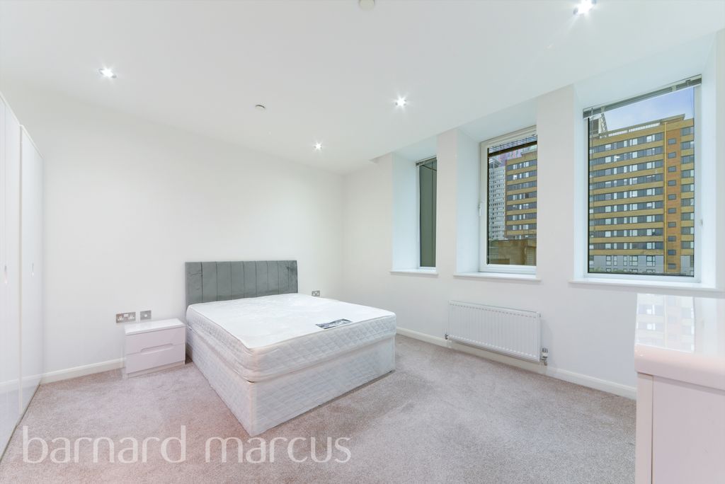 Property photo 3 of 10 Image