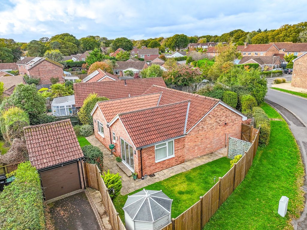 Property photo 3 of 17