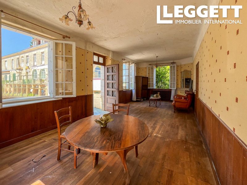 Property photo 3 of 10