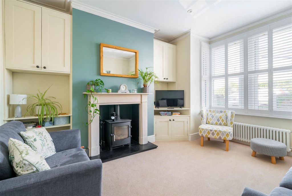 Property photo 2 of 36 Living Room.Jpg