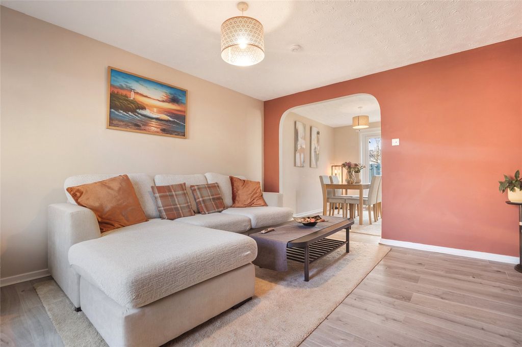 Property photo 2 of 31 Picture No. 04