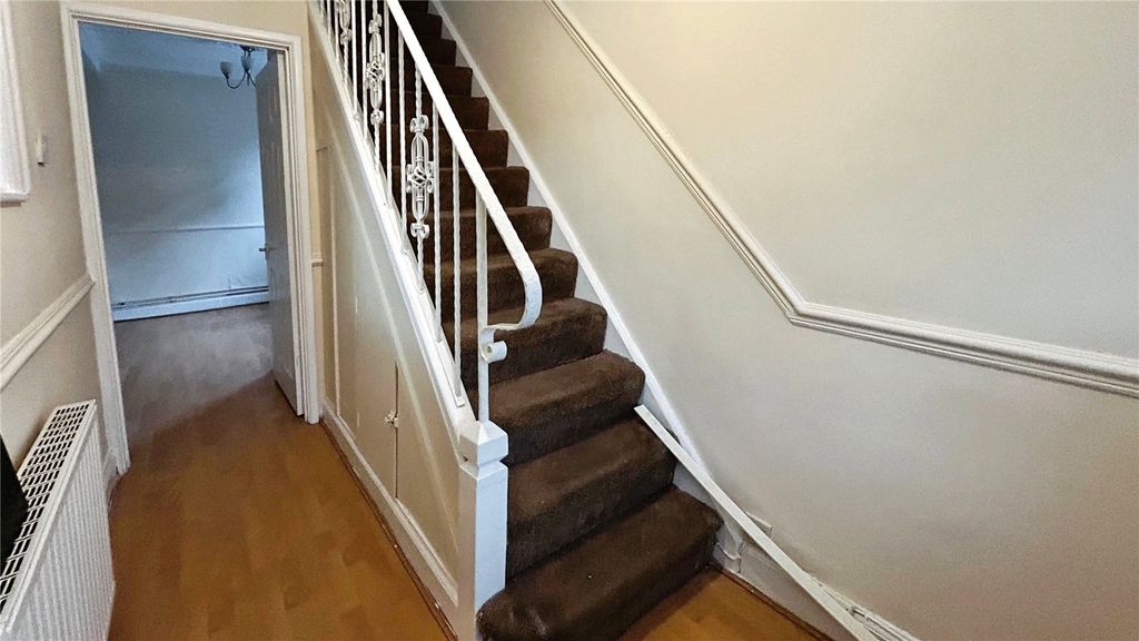 Property photo 2 of 15 Picture No. 13