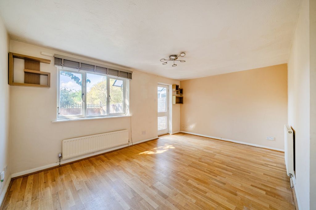 Property photo 2 of 10 Picture No. 54