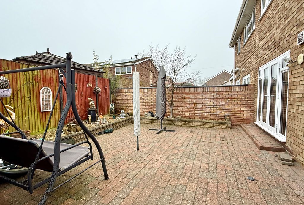 Property photo 3 of 3