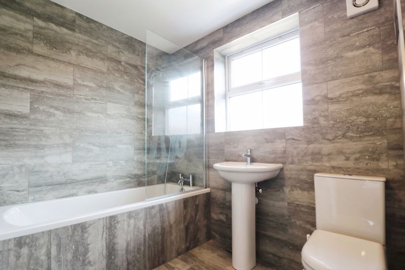 Property photo 3 of 10 Photo 1