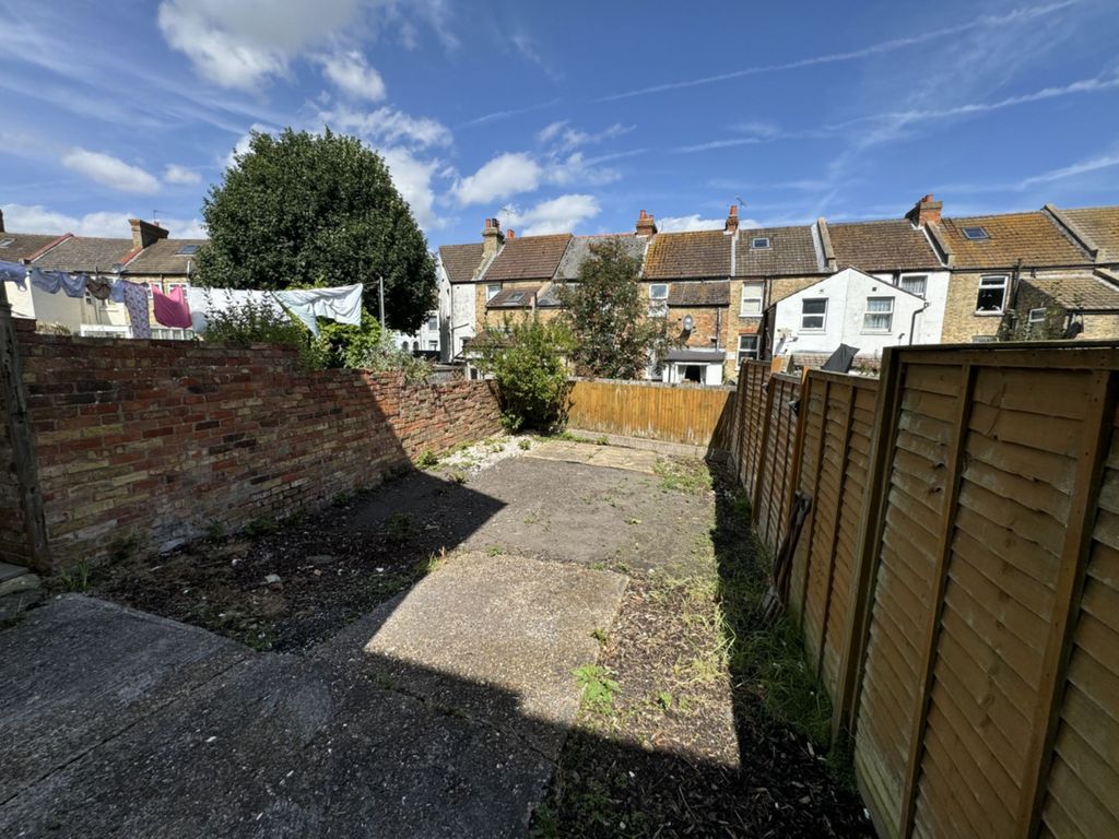 Property photo 2 of 14 Photo 16