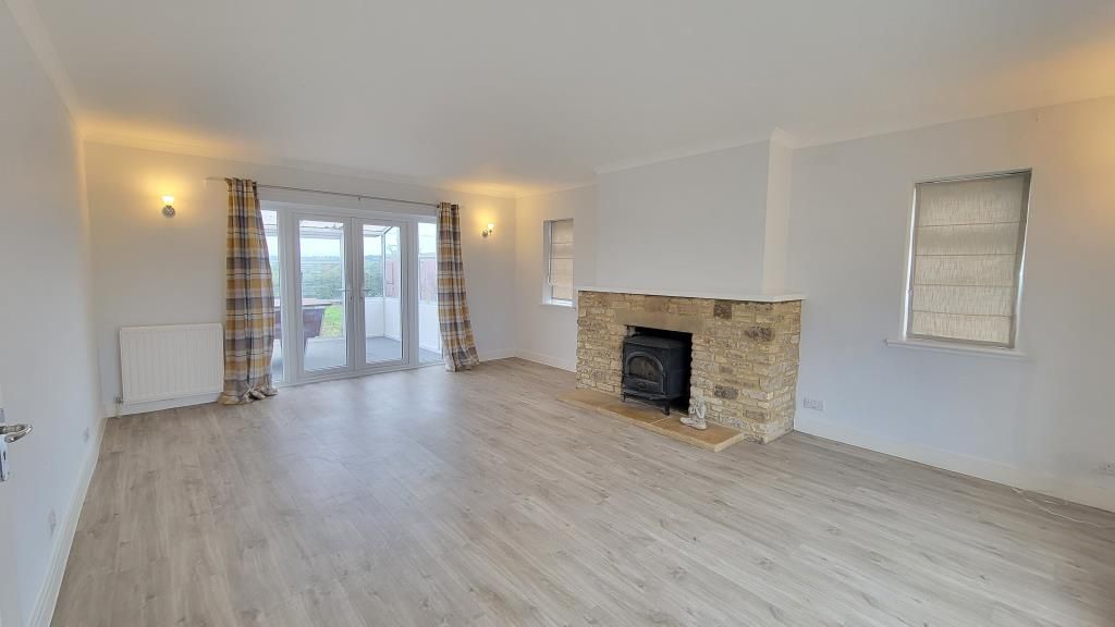 Property photo 2 of 12 Living Room