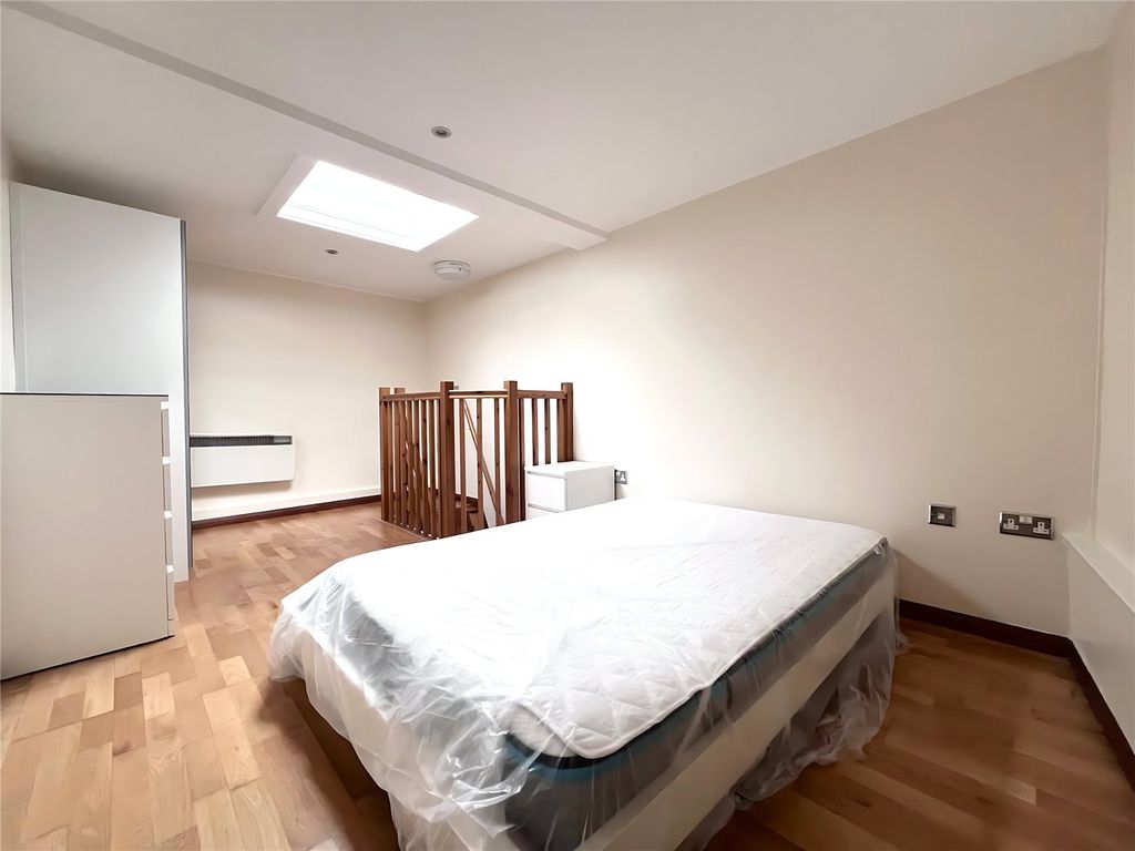 Property photo 2 of 6 Picture No. 02
