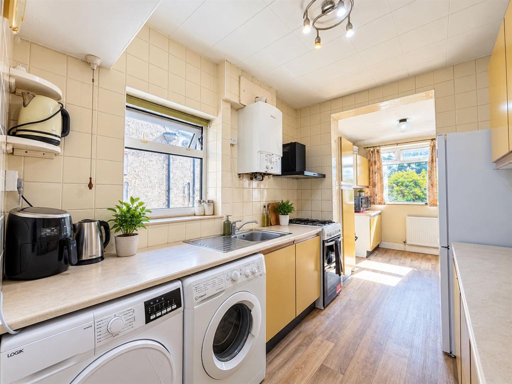 Property photo 1 of 13 Kitchen