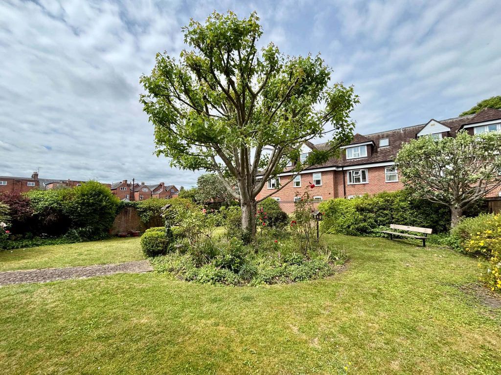 Property photo 2 of 12