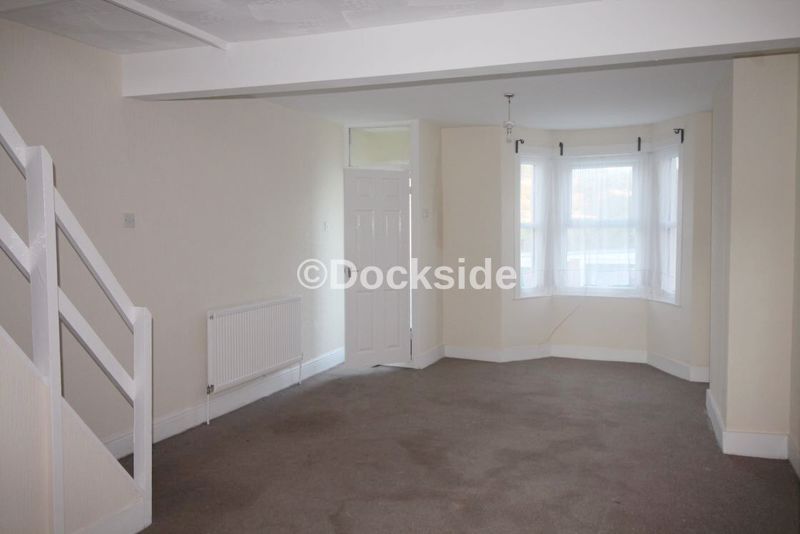 Property photo 2 of 5 Photo 4