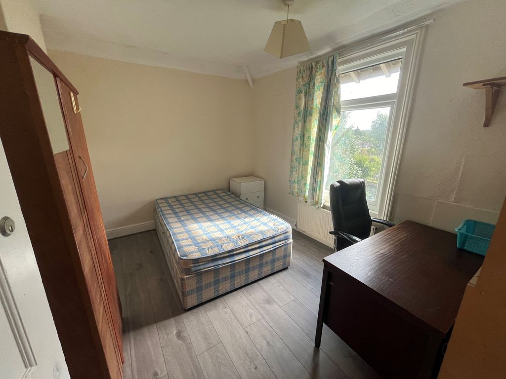 Property photo 2 of 2