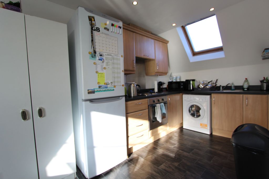 Property photo 2 of 9 Image