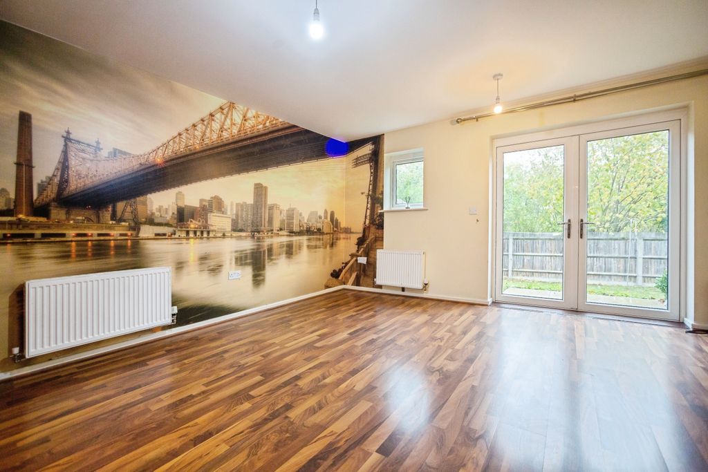 Property photo 3 of 13 Lounge/Dining Room