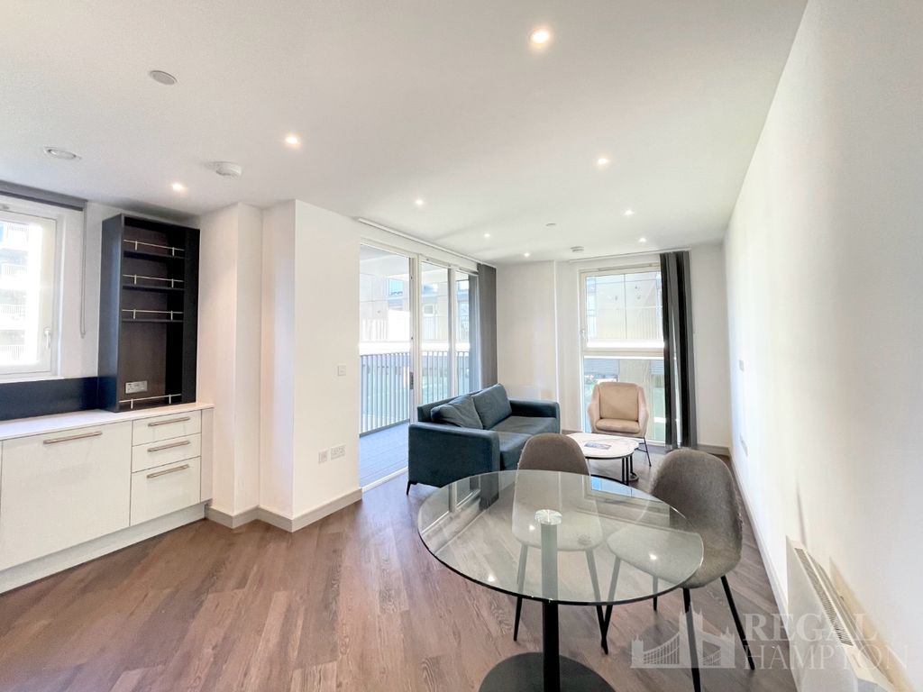 Property photo 2 of 12