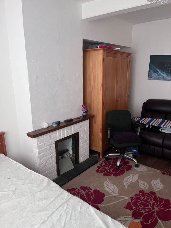 Property photo 3 of 3
