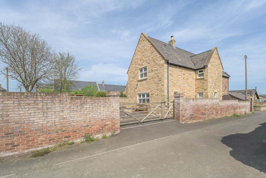 Property photo 1 of 51 Photo 1