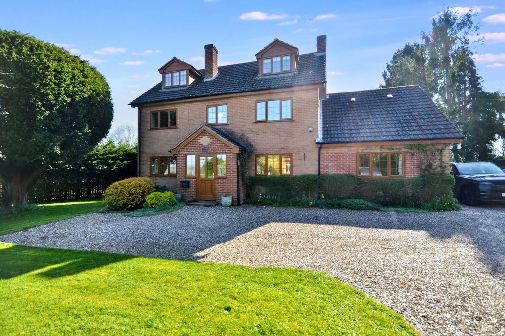 Property photo 1 of 24