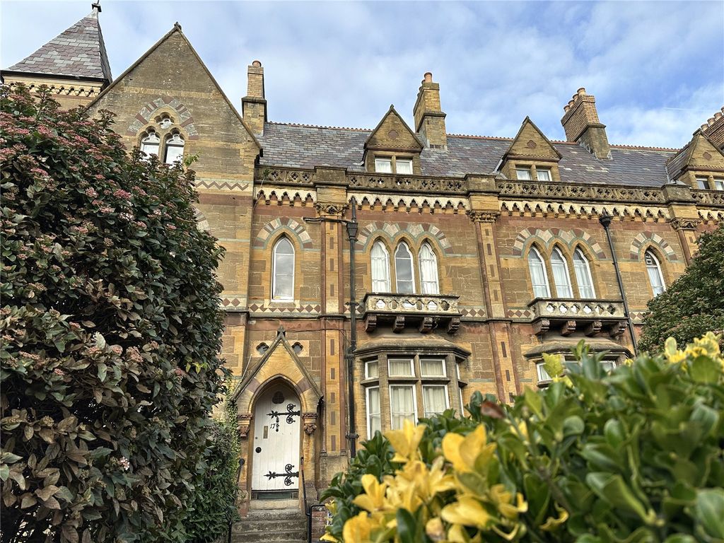 Property photo 1 of 8 Picture No. 12