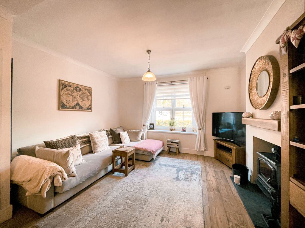 Property photo 1 of 27