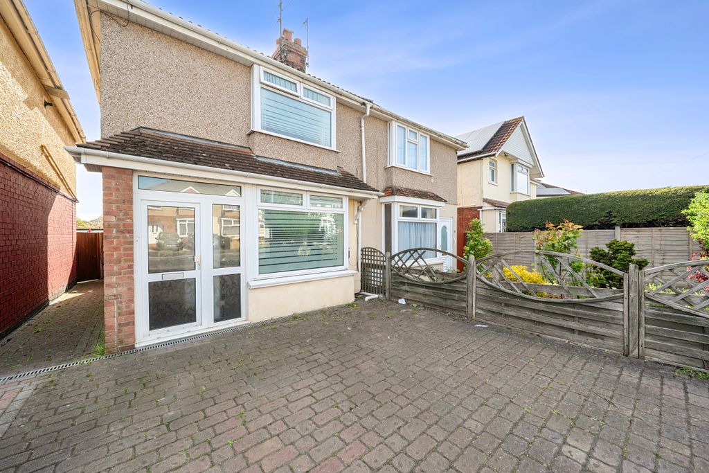 Property photo 1 of 12 1449513169E8Eb273Ae86