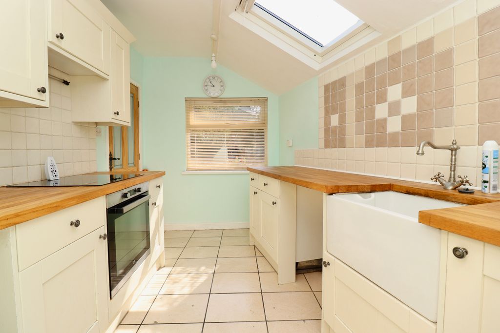 Property photo 2 of 15 Img_3845