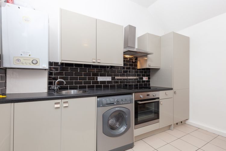 Property photo 3 of 8 226392