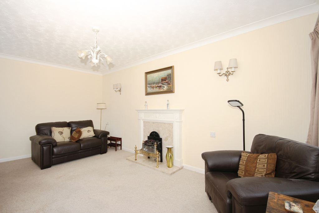 Property photo 3 of 12 Living Room