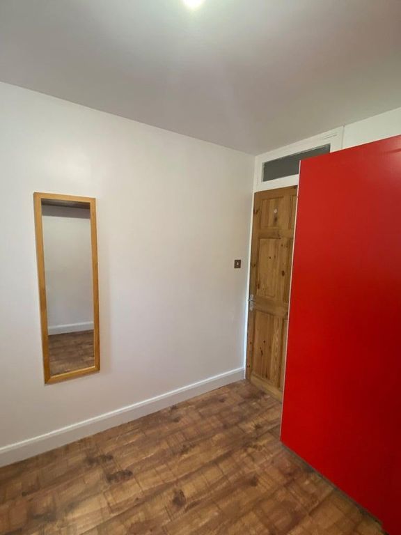 Property photo 3 of 14 Photo 3