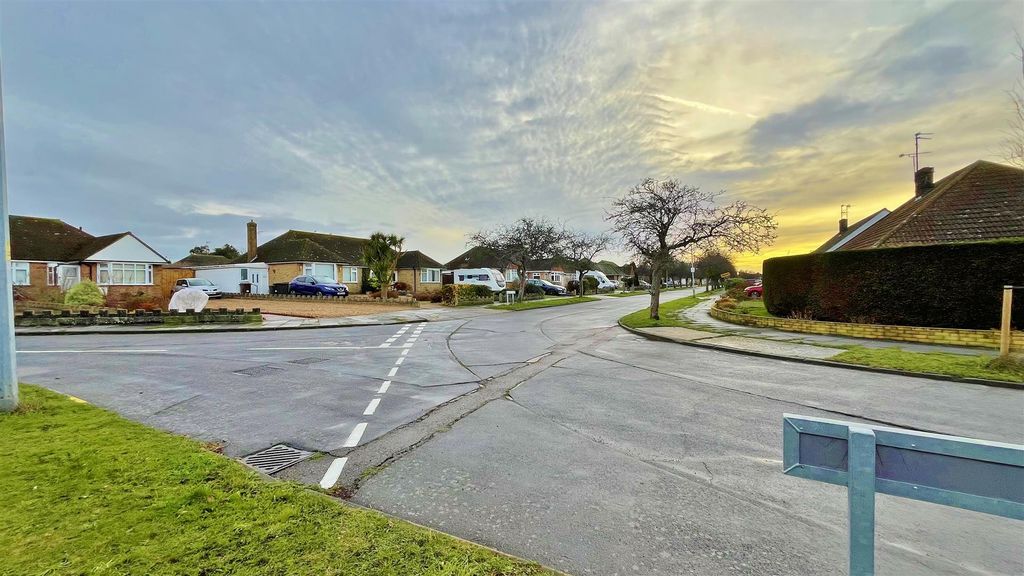 Property photo 2 of 12 Outside - Front